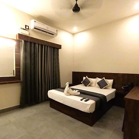 Hotel Elite Рамешварам Экстерьер фото